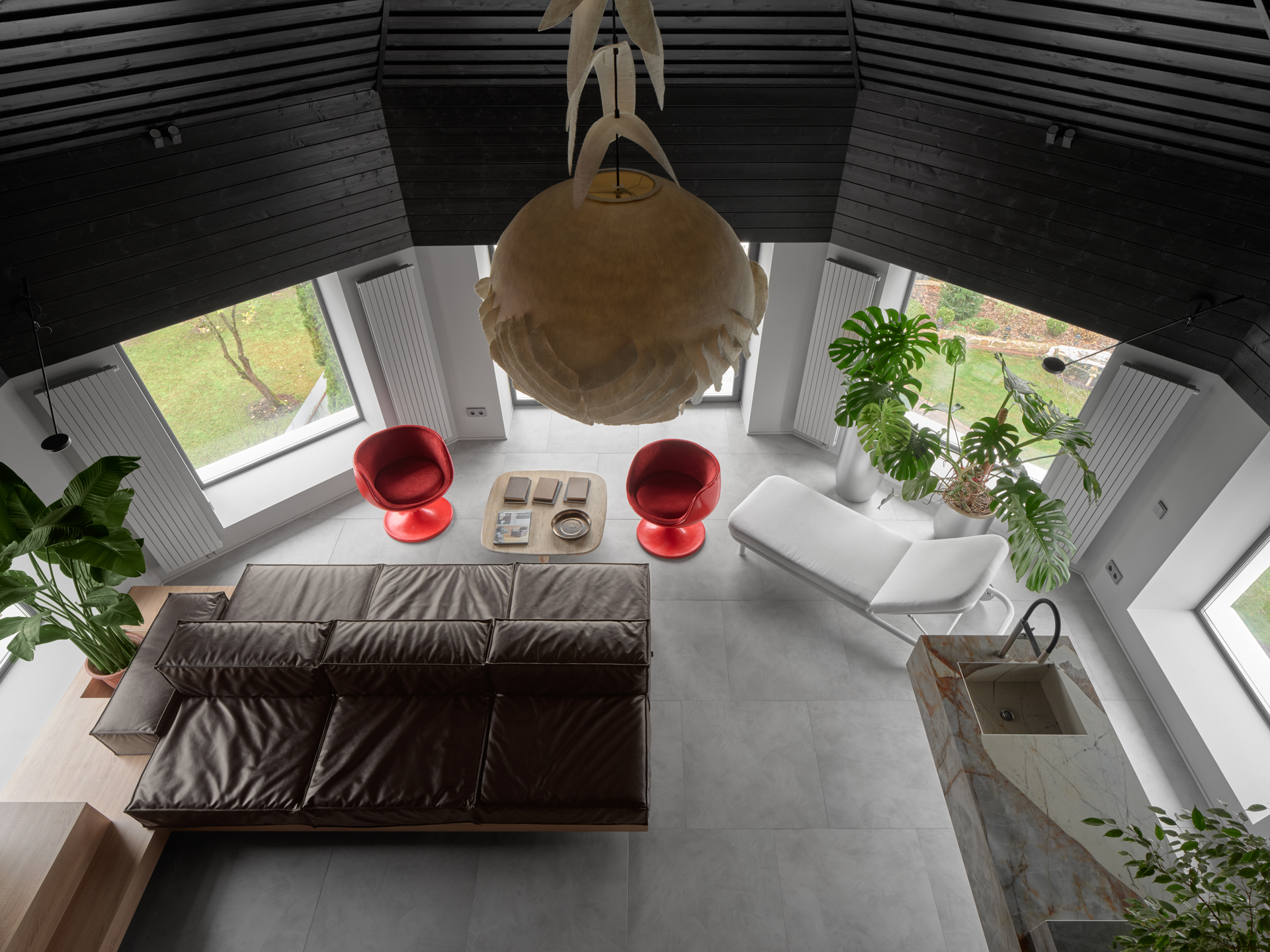 Новый ТВ-проект с керамогранитом Estima: коллекция Graffito